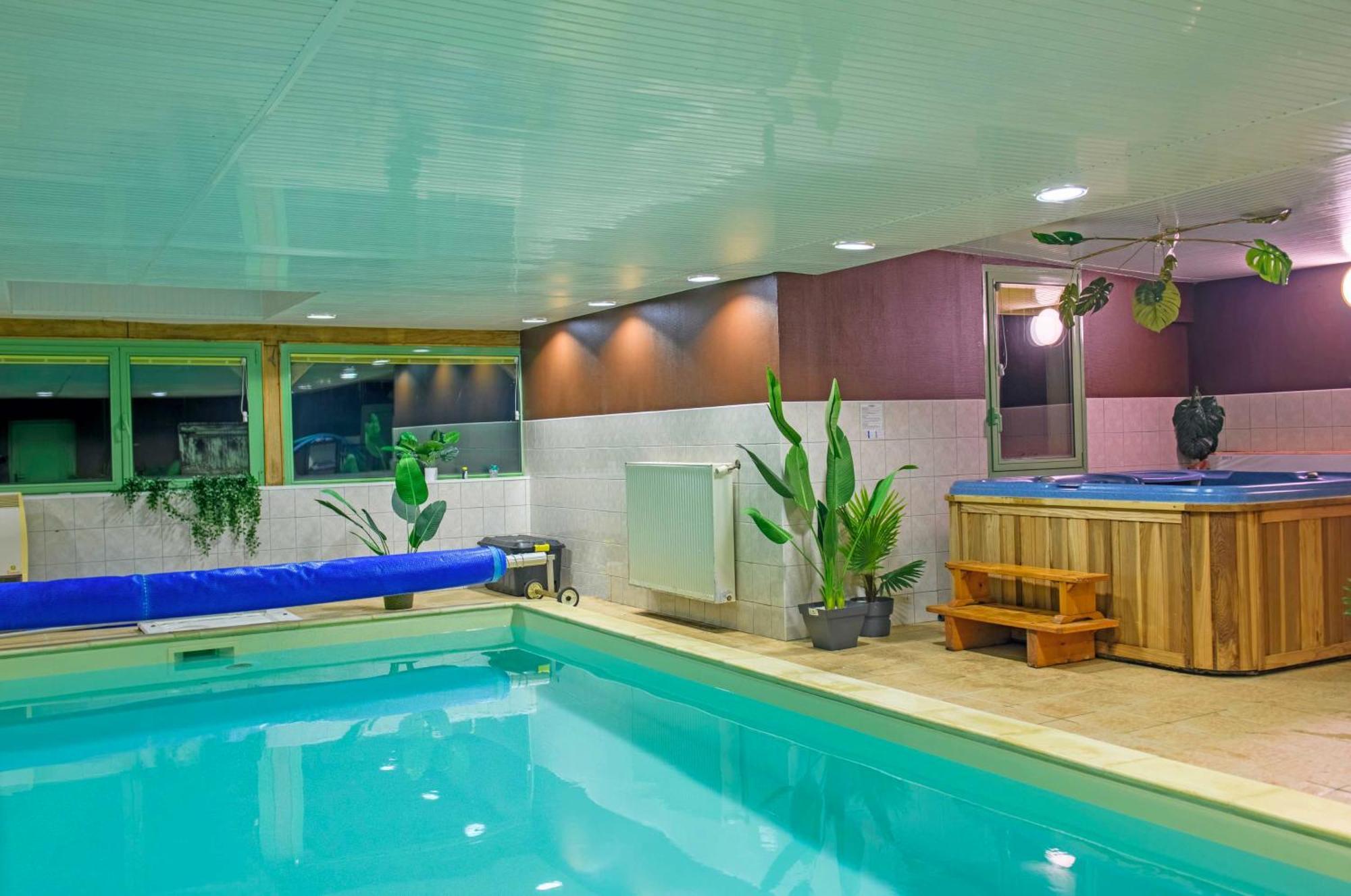 Les Pierres Bleues Bed and Breakfast Saint-Coulitz Buitenkant foto