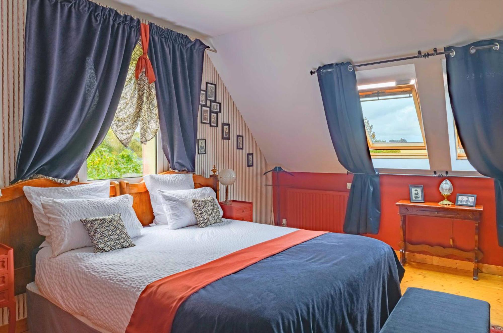 Les Pierres Bleues Bed and Breakfast Saint-Coulitz Buitenkant foto